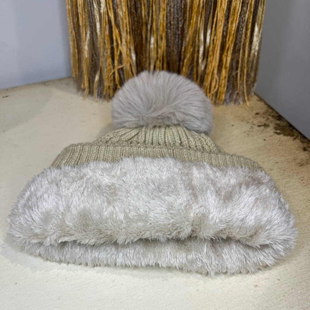 Cream UGG Rhinestone Knitted Hat with fleece inside - Picture 3 of 3